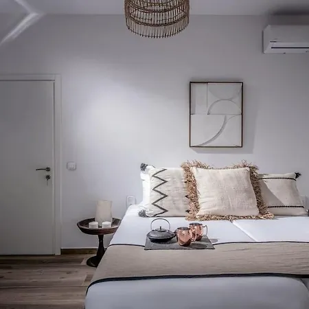 Khroma Luxury 3- Front Apartment Hersonissos (Crete)