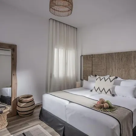 Apartment Khroma Luxury 3- Front